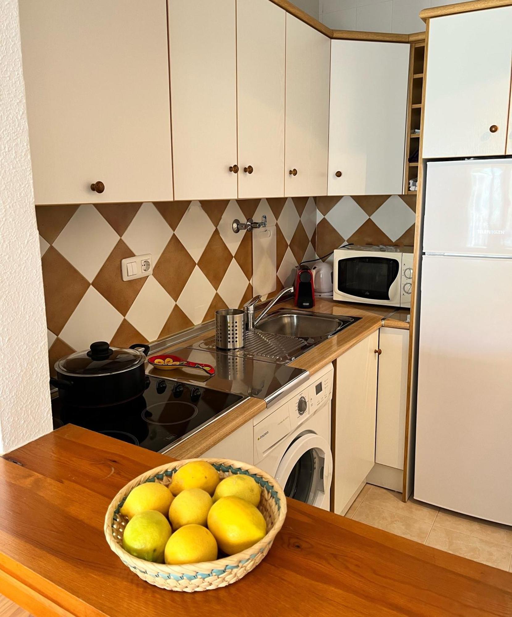 Torrevieja 2 Bedrooms Appartment Luaran gambar